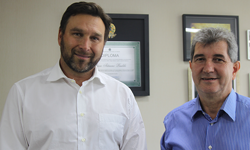 Pauliki celebra R$ 13,5 milhões destinados para as Apaes por meio do Nota Paraná Solidária